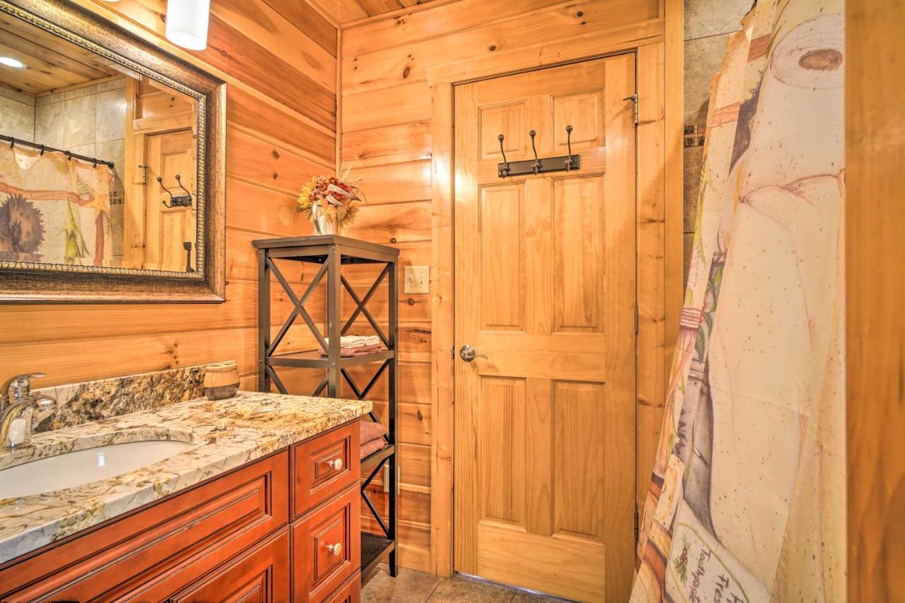 Pigeon Forge Cabin Sauna, Saltwater Pool And Views! Sevierville Exterior photo